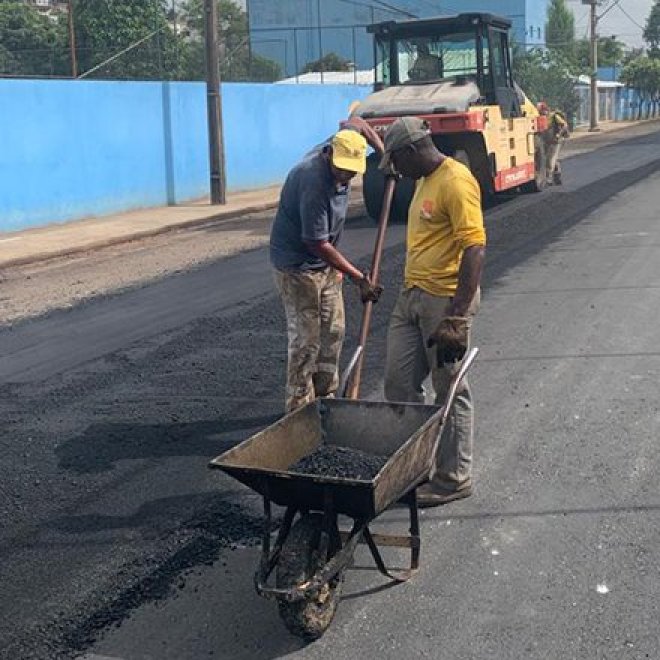 PJF finaliza pavimentação de duas vias do bairro Aeroporto
