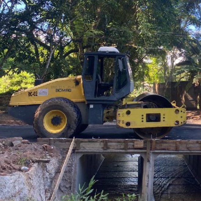 Prefeitura realiza pavimentação de ponte no distrito de Monte Verde nesta quarta, 15