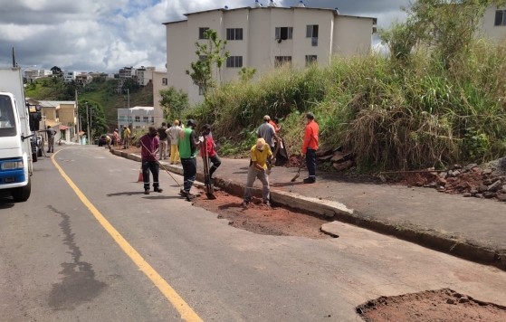 Programa Boniteza realiza pavimentação no bairro Monte Castelo