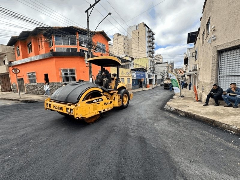 Empav conclui recapeamento da rua Paula Lima e inicia nova frente na rua Dr. Romualdo, no São Mateus