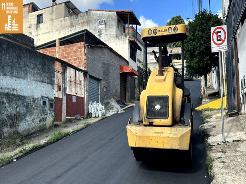 PJF inicia o recapeamento da Rua Aleixo Martins Neto, no bairro Progresso