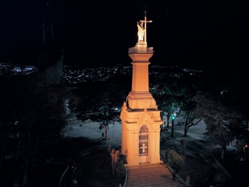 Iluminação especial no Morro do Cristo celebra a "Lua Cheia de Julho" nesta quinta-feira, 10 Iluminação especial no Morro do Cristo celebra a "Lua Cheia de Julho" nesta quinta-feira, 10