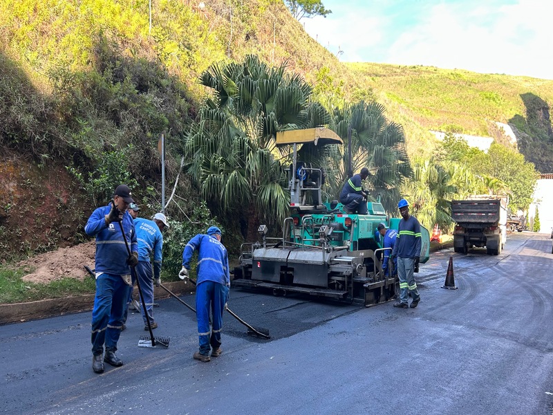 PJF conclui trabalhos de novo asfalto em sete vias do bairro Cascatinha