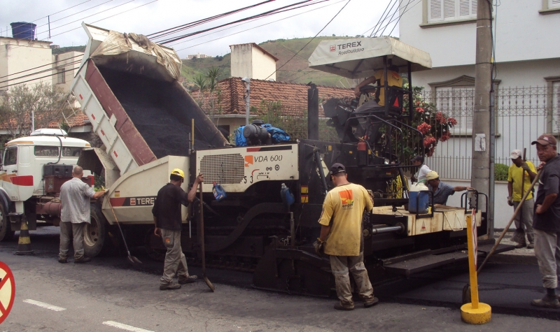 Empav promove asfaltamento nos bairros São Mateus e Alto dos Passos