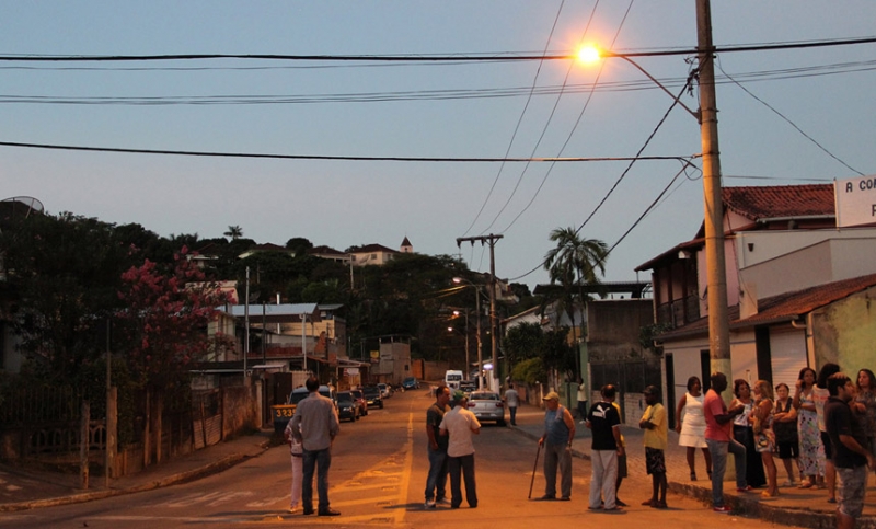 PJF investe quase R$ 900 mil em iluminação pública na região sudeste