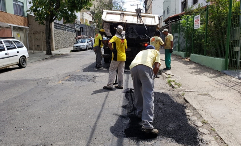Empav realiza operação tapa-buracos em seis bairros nesta quarta