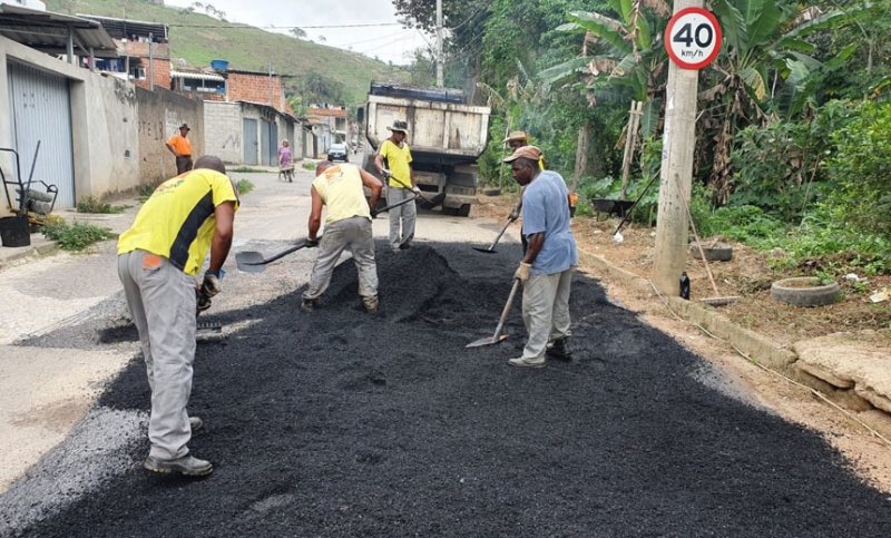 Empav utiliza diariamente 50 toneladas de asfalto em operação tapa-buracos
