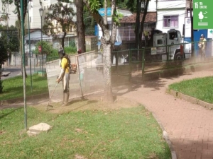 Prefeitura atende a quase 50 bairros com os serviços de limpeza e poda de grama em apenas dois dias