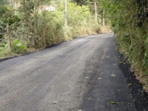 Empav faz pavimentação na Vila Almeida e tapa-buracos em outras regiões