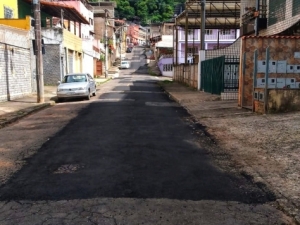 Empav prossegue com operação tapa-buracos e pavimentação asfáltica em 17 vias da cidade