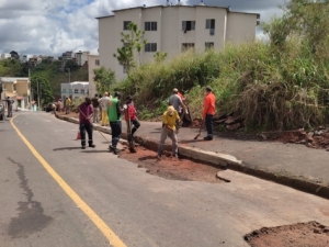 Programa Boniteza realiza pavimentação no bairro Monte Castelo