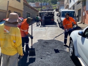 Programa Boniteza avança com pavimentação e operação tapa-buracos pelas vias da cidade