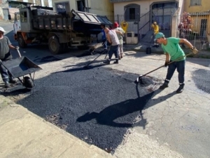 Operação tapa-buracos, do Programa Boniteza, atende ruas do Nova Era e outros bairros nesta quarta, 6