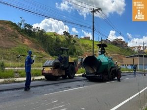 PJF inicia recapeamento de mais um trecho da avenida Deusdedith Salgado