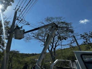 Nova iluminação garante mais segurança na av. Francisco Valadares