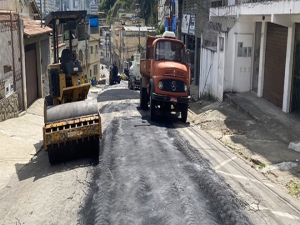 PJF conclui manutenção na rede de drenagem e recomposição asfáltica na Rua Cesário Alvim