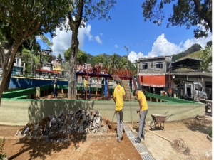 Revitalização da praça do bairro Jardim Esperança entra na reta final