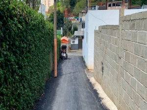 Travessa Júlia da Silva, no bairro São Pedro recebe nova pavimentação da PJF